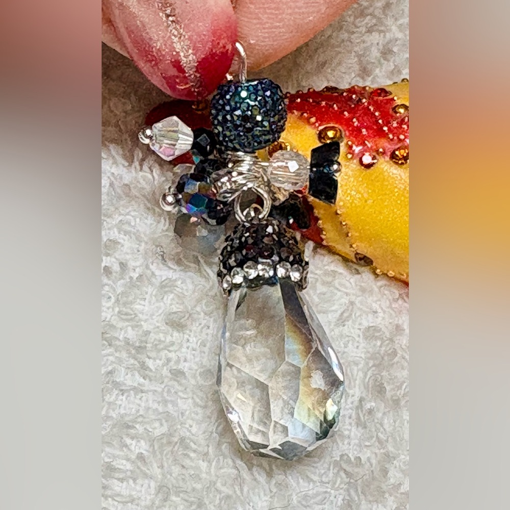 Elegant Crystal Drop pendant